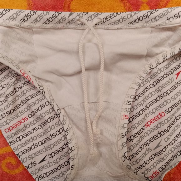 HARD-TO-FIND / UNIQUE Japanese All-over logo White Speedo Swim Brief, Size Large - Picture 3 of 6